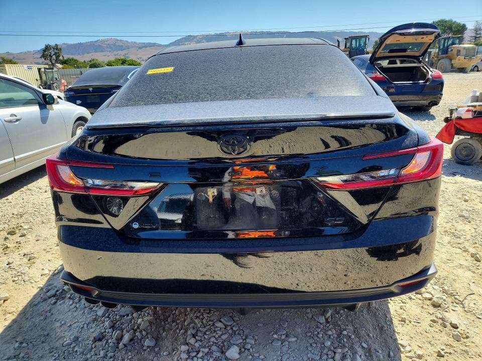 2025 TOYOTA CAMRY SE 6
