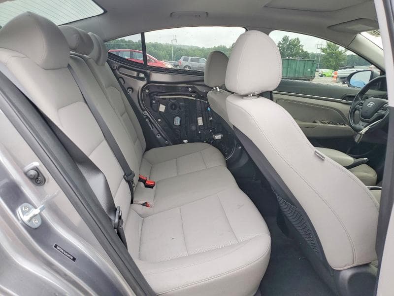 2018 HYUNDAI ELANTRA 10