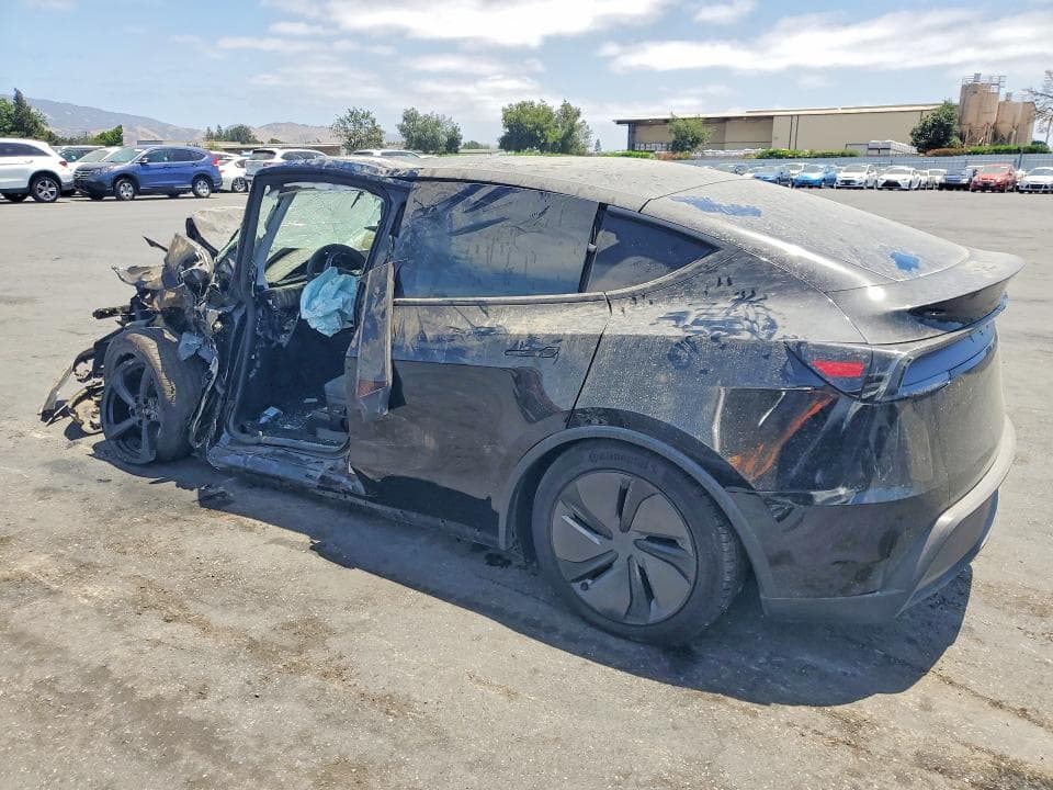 2026 TESLA MODEL Y 2