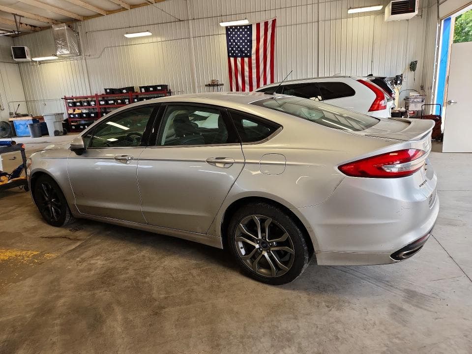 2017 FORD FUSION SE 2