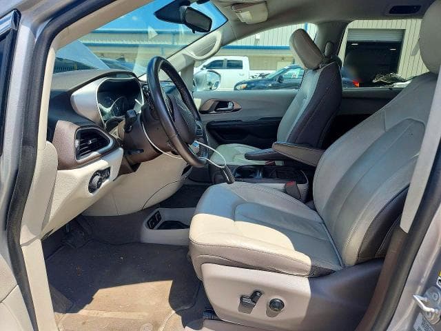 2017 CHRYSLER PACIFICA 7