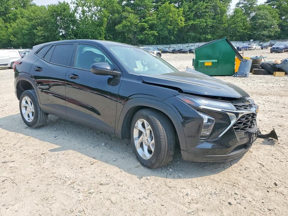 2024 CHEVROLET TRAX LS 4