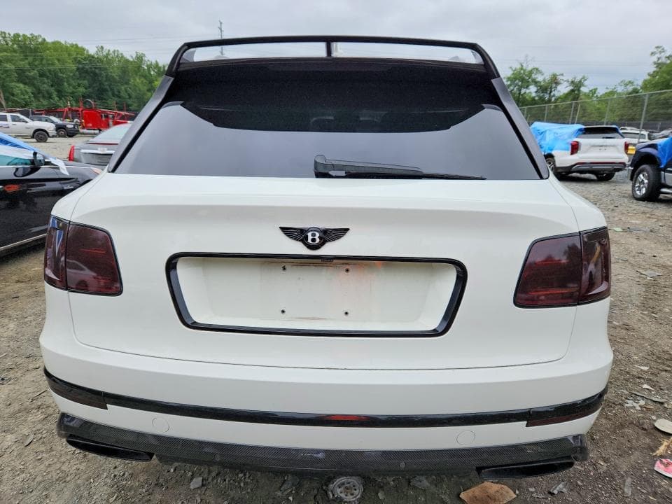 2017 BENTLEY BENTAYGA 6