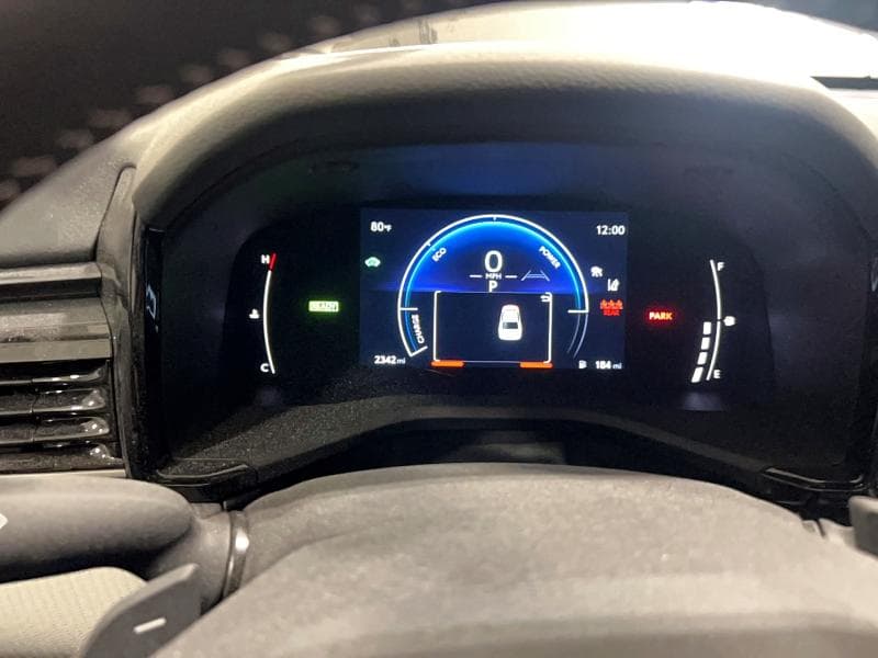 2025 TOYOTA CAMRY SE 8