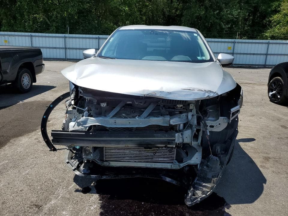 2019 MITSUBISHI ECLIPSE CROSS ES 5