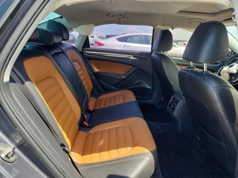 2018 VOLKSWAGEN PASSAT SEL PREMIUM 10