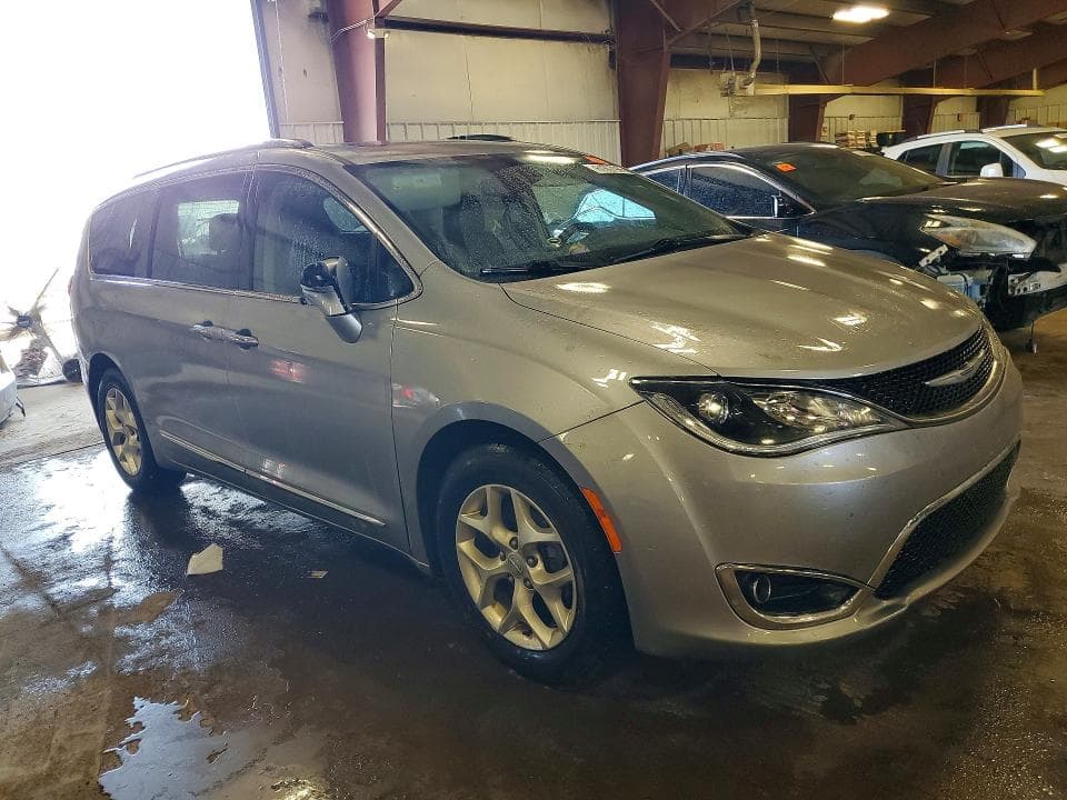 2020 CHRYSLER PACIFICA LIMITED 4
