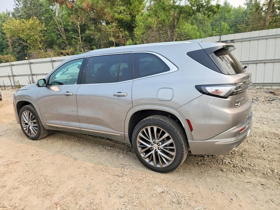 2025 BUICK ENCLAVE AVENIR 2