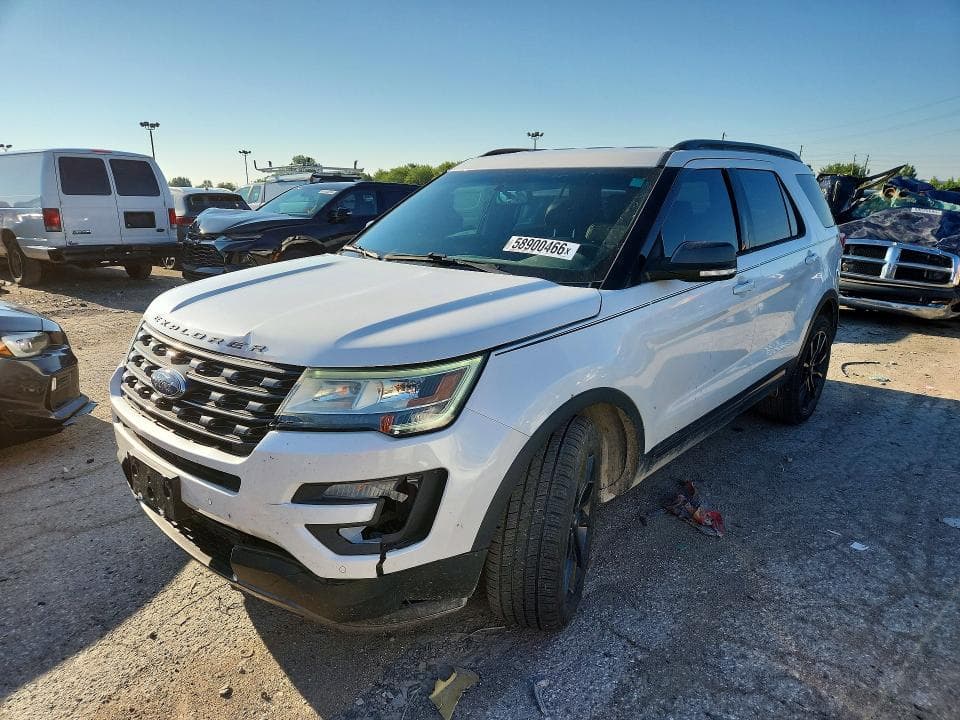 2017 FORD EXPLORER XLT - 1