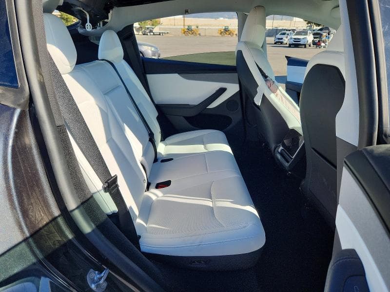 2026 TESLA MODEL Y 11