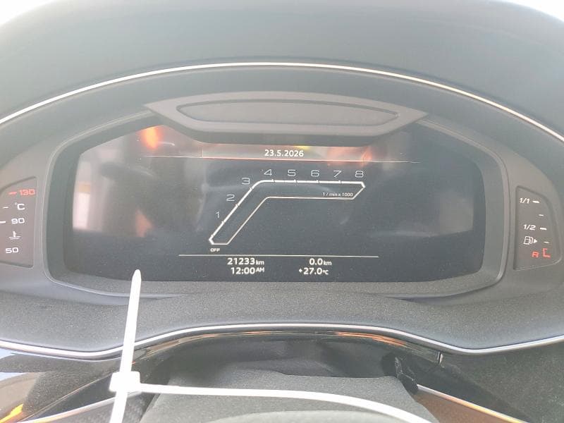 2023 AUDI RS Q8 9