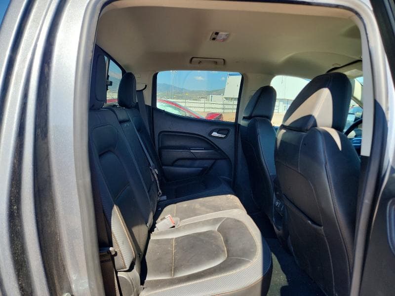 2022 GMC CANYON AT4 10