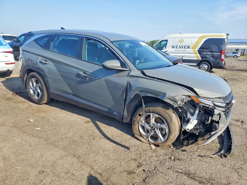 2024 HYUNDAI TUCSON SE 4