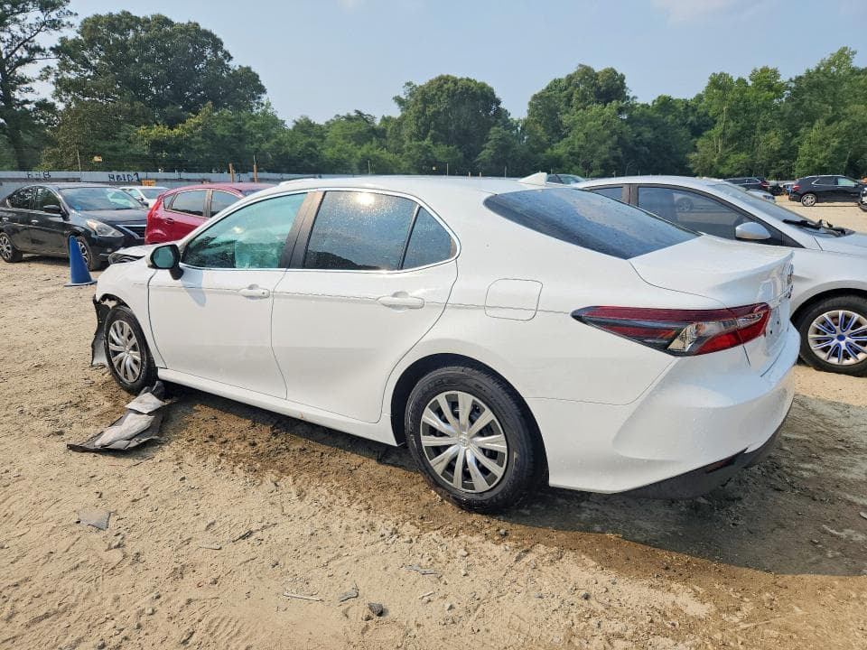 2022 TOYOTA CAMRY LE 2