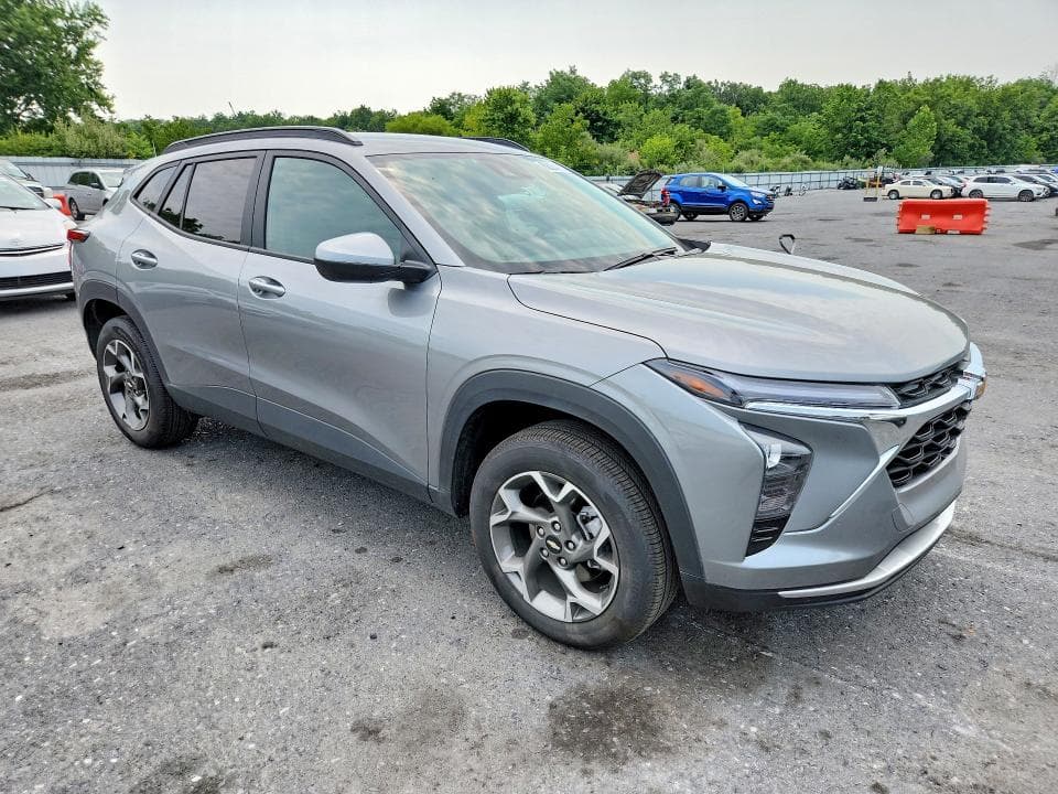2025 CHEVROLET TRAX 1LT 4