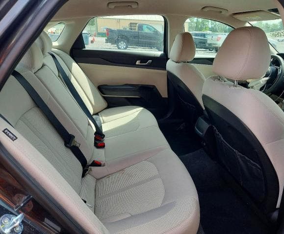 2022 KIA K5 LXS 10