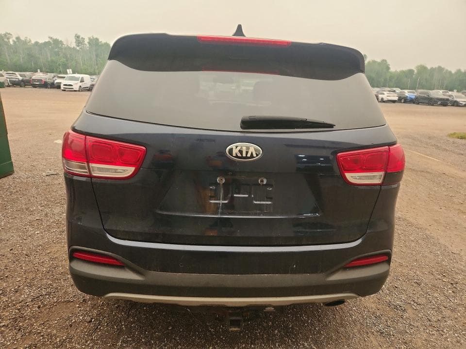 2017 KIA SORENTO EX 6