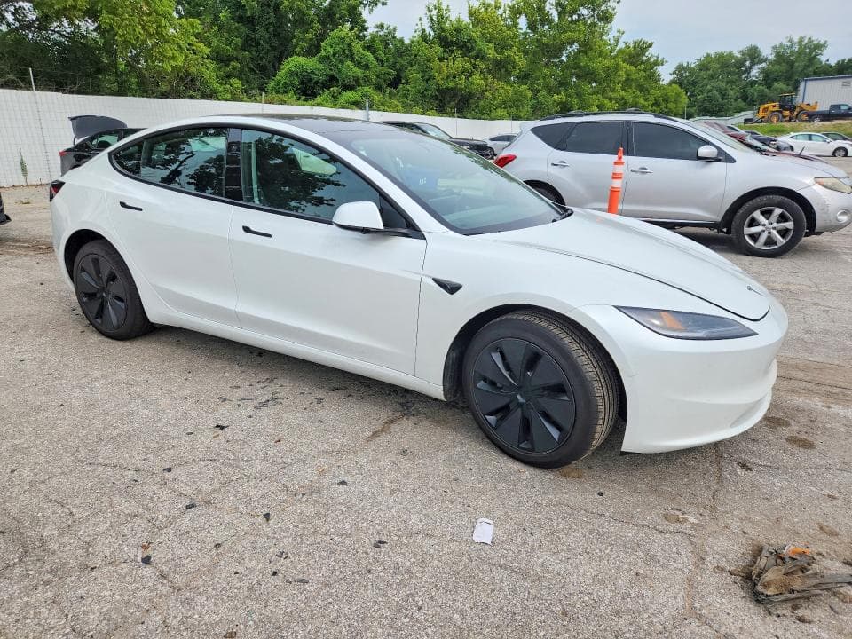 2026 TESLA MODEL 3 4