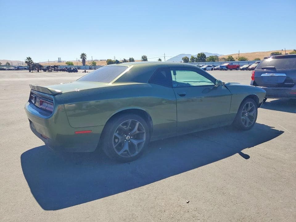 2020 DODGE CHALLENGER SXT 3