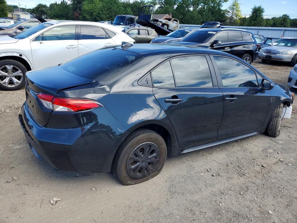 2021 TOYOTA COROLLA LE 3