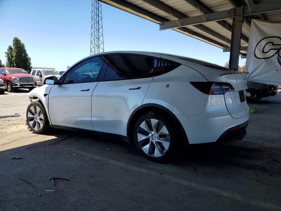 2023 TESLA MODEL Y 2