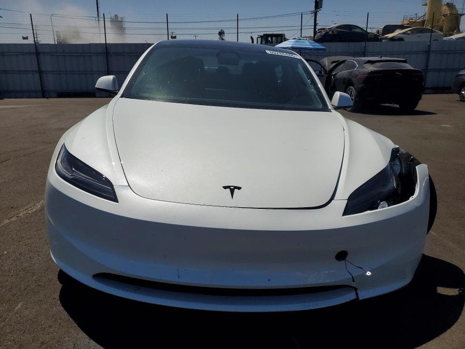 2026 TESLA MODEL 3 5