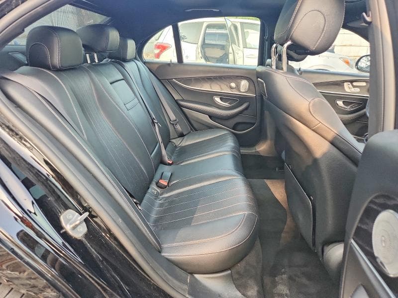 2018 MERCEDES-BENZ E 300 4MATIC 10