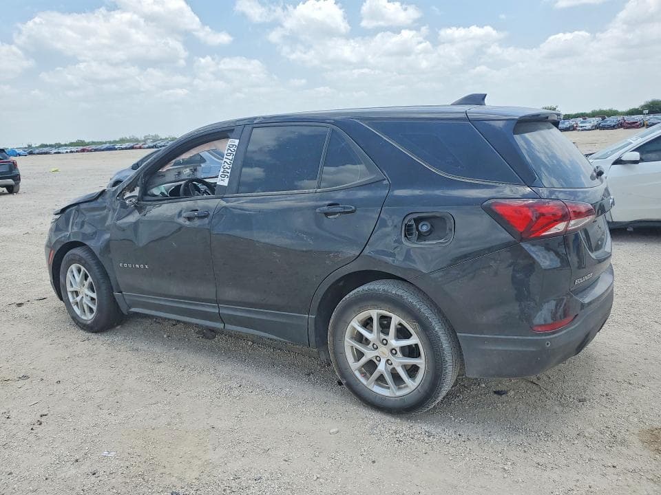 2022 CHEVROLET EQUINOX LS 2