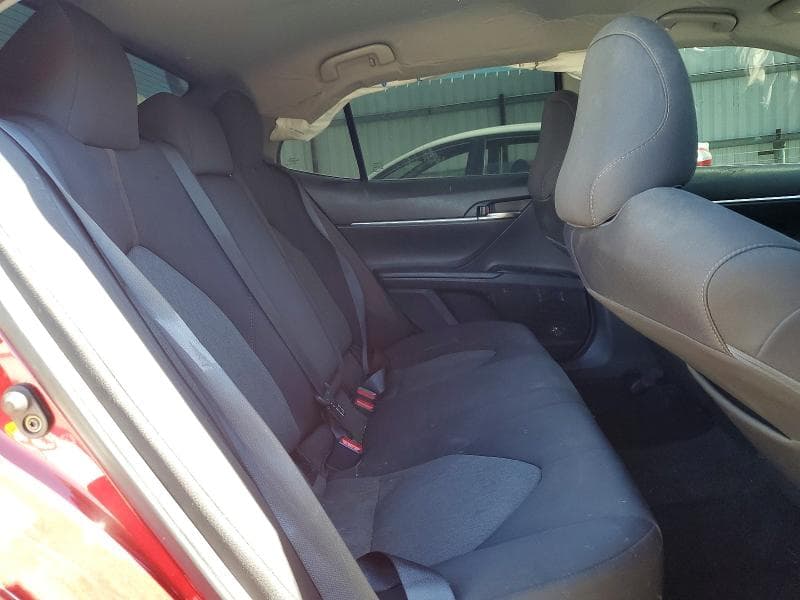 2019 TOYOTA CAMRY LE 10