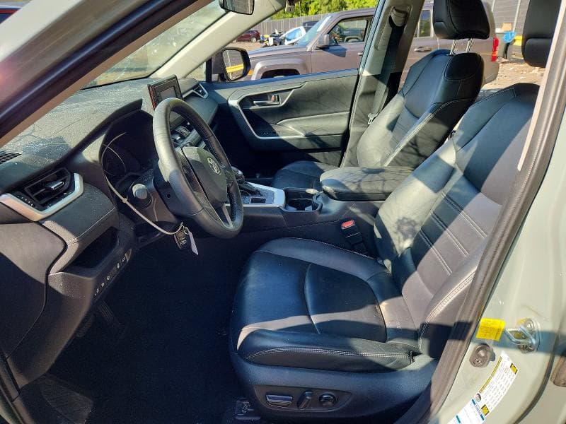 2019 TOYOTA RAV4 XLE PREMIUM 7