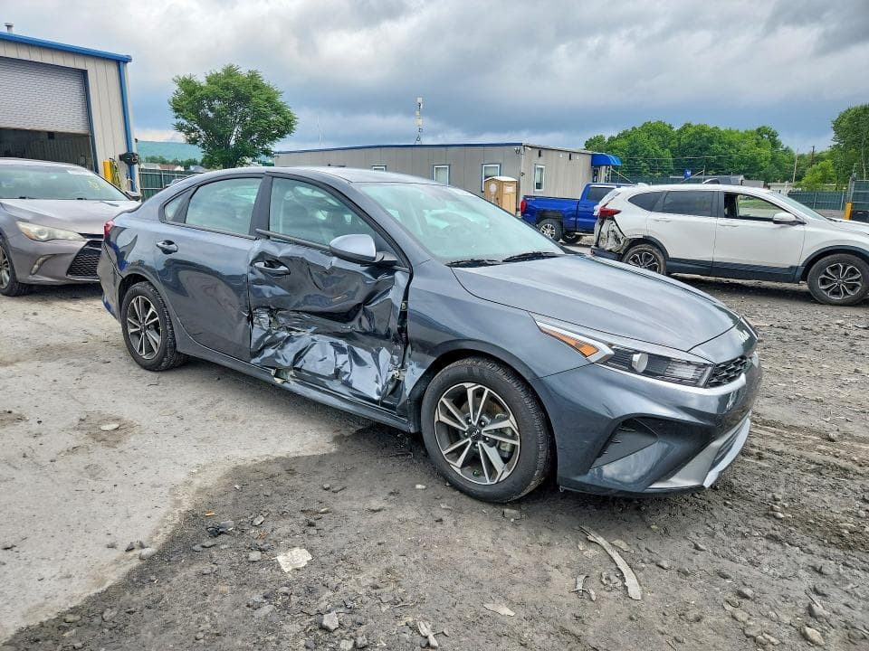2024 KIA FORTE LXS 4