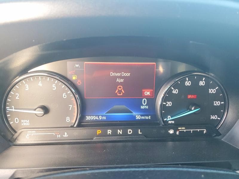 2023 FORD EXPLORER XLT 9