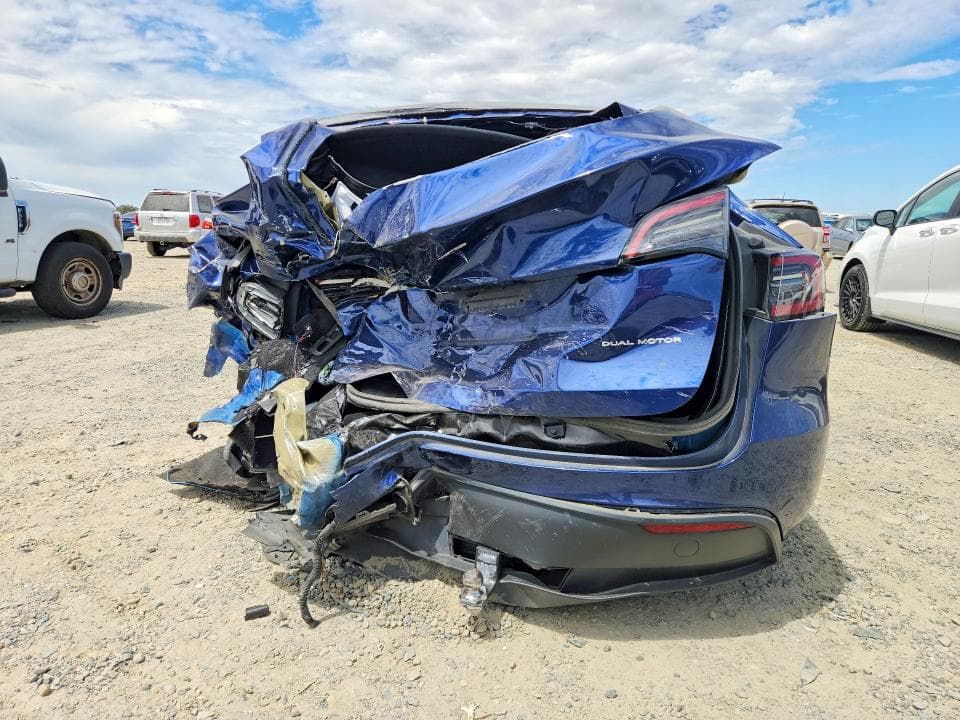 2023 TESLA MODEL Y 6