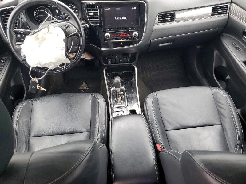 2020 MITSUBISHI OUTLANDER SE 8