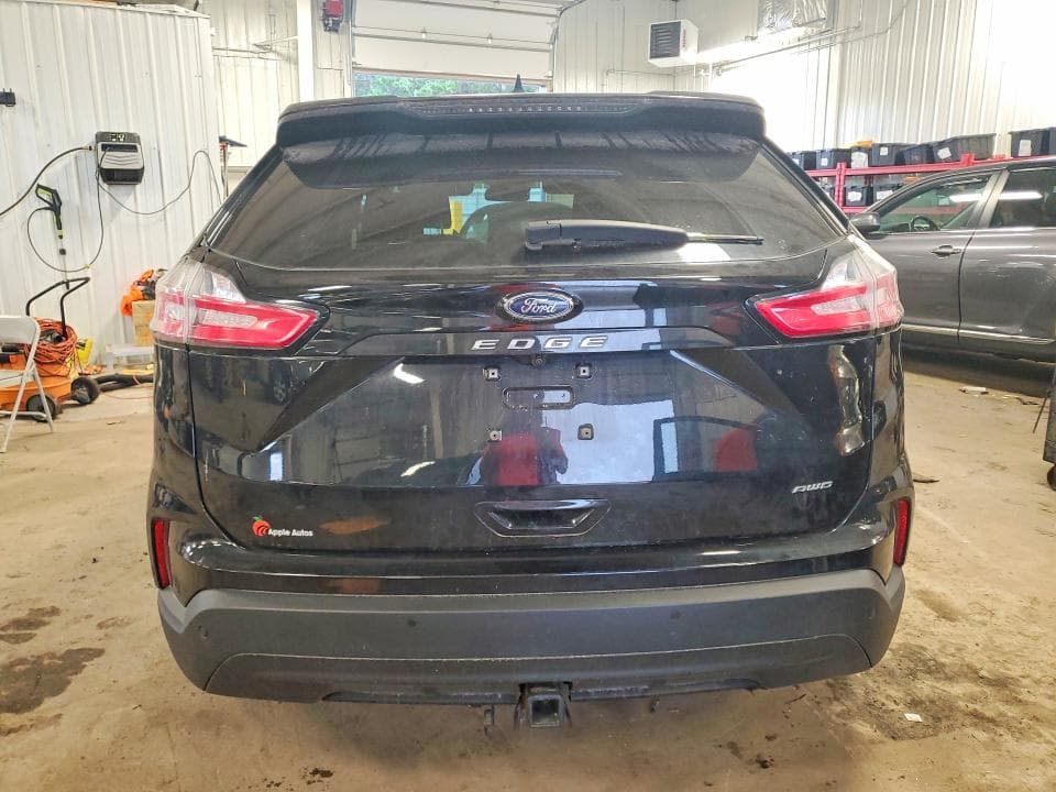 2021 FORD EDGE SE 6