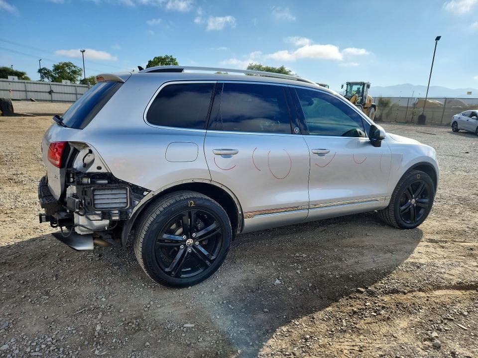 2017 VOLKSWAGEN TOUAREG WOLFSBURG 3
