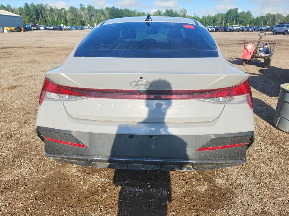2024 HYUNDAI ELANTRA SEL 6