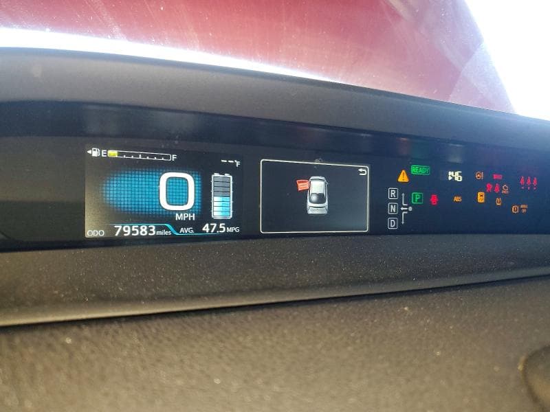 2017 TOYOTA PRIUS THREE TOURING 9