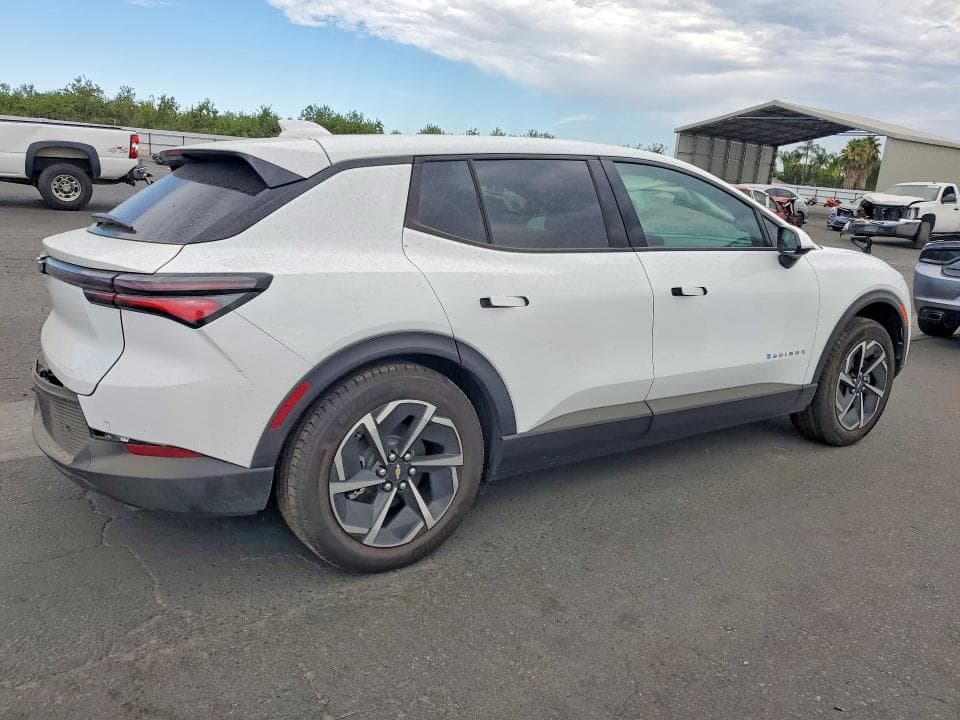 2026 CHEVROLET EQUINOX LT 3