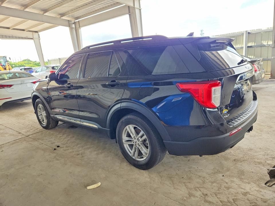 2022 FORD EXPLORER XLT 2