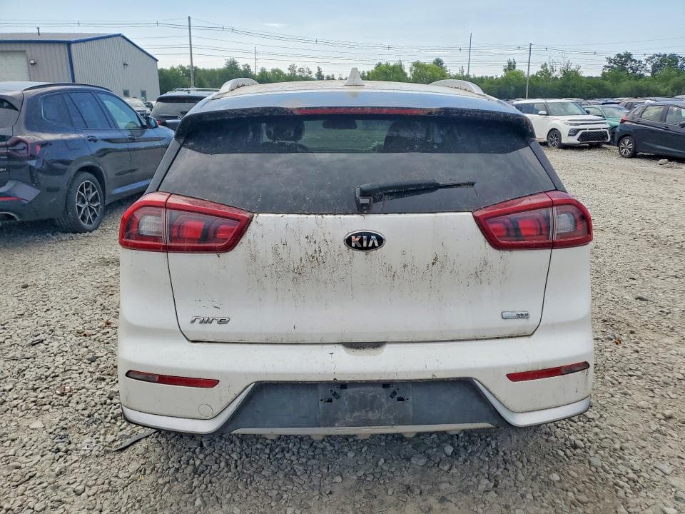 2018 KIA NIRO LX 6