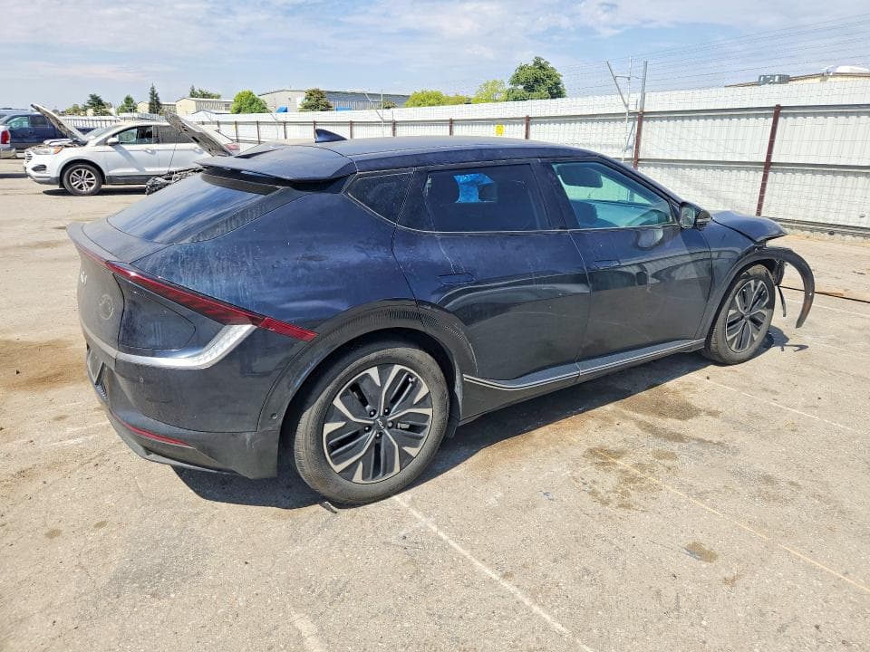 2022 KIA EV6 WIND 3