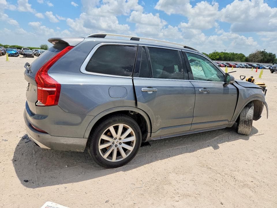 2018 VOLVO XC90 T6 3