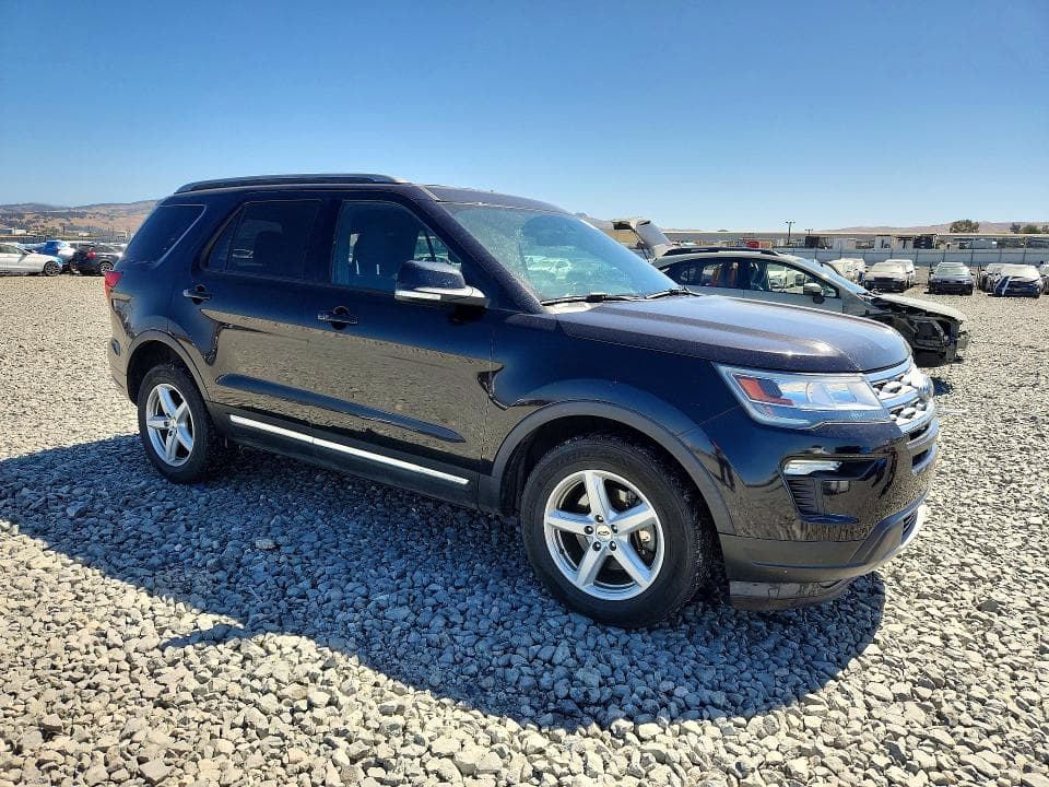 2019 FORD EXPLORER XLT 4