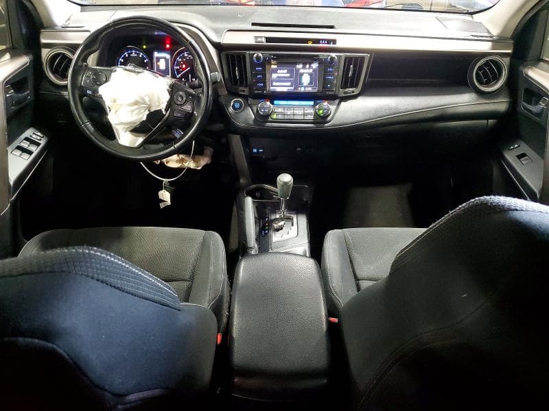 2018 TOYOTA RAV4 XLE 8