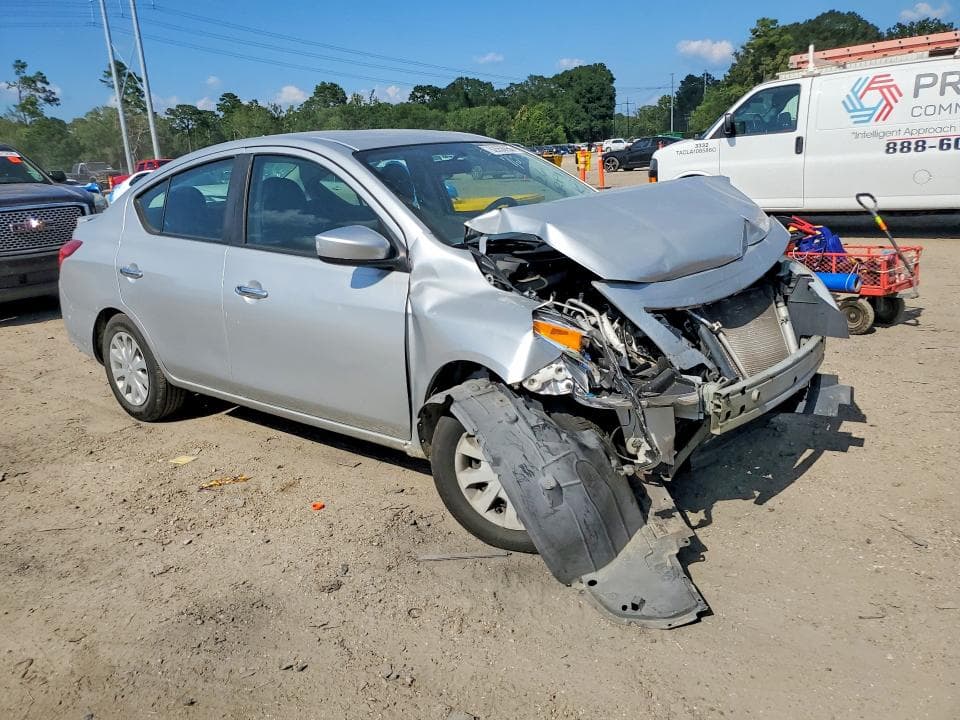 2019 NISSAN VERSA SV 4