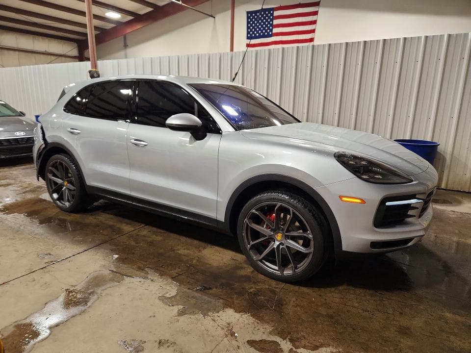2019 PORSCHE CAYENNE 4