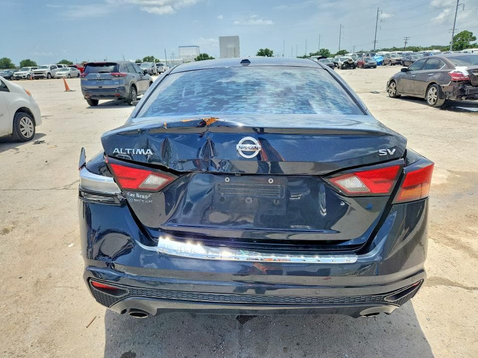 2019 NISSAN ALTIMA SV 6