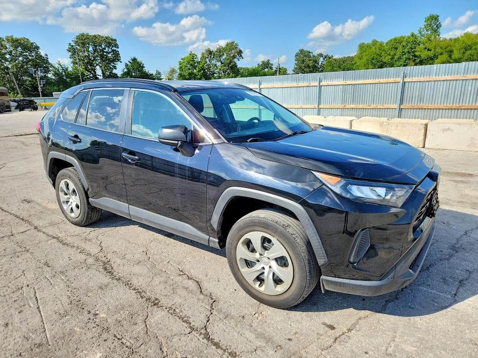 2021 TOYOTA RAV4 LE 4
