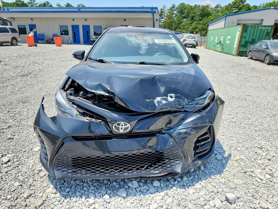 2017 TOYOTA COROLLA SE 5